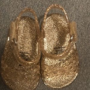 Baby flip flops from old navy